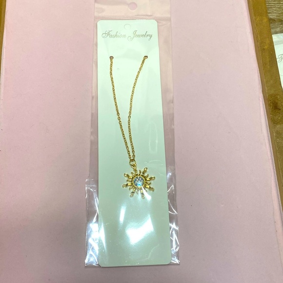 Sun Necklace - Picture 2 of 3
